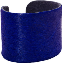 Load image into Gallery viewer, Springbok Hide Cuff 2.5"